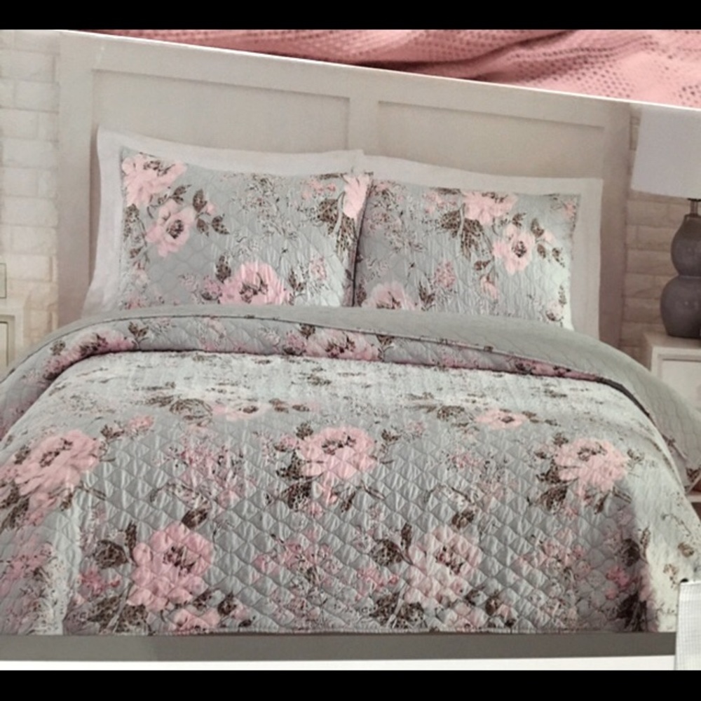 FULL/QUEEN gray pink floral comforter set